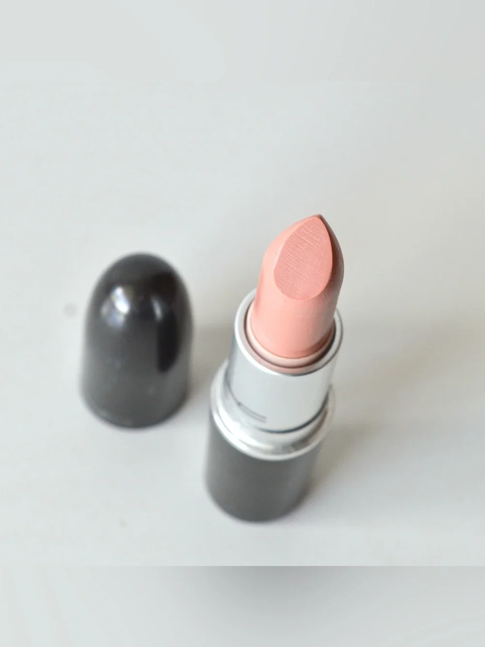 MAC Cosmetics Lipstick *HUE* Discontinued Rare Perfect Pink Nude Like New